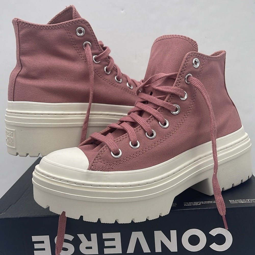 Converse Women's Platform Sneakers High Top A10618C
CTAS LUGGED HEEL HI LIGHT - Picture 9 of 16